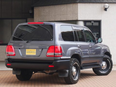 TOYOTA LANDCRUISER　ランドクルーザー　ランクル　四駆　100　VX　希少カラー　背面レス　LINE-X施工　 (2)